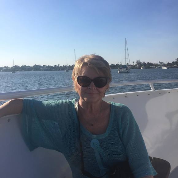 Meet your Posher, Lynn